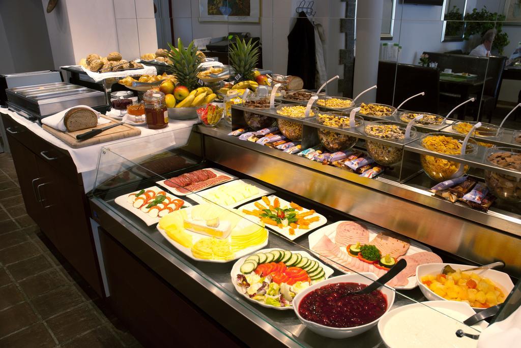 Hotel Altera Pars Kolonia Zewnętrze zdjęcie
