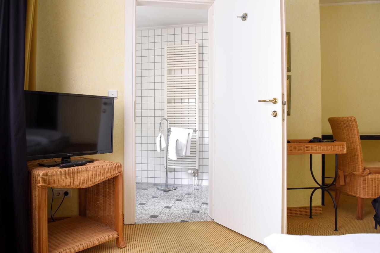 Hotel Altera Pars Kolonia Zewnętrze zdjęcie