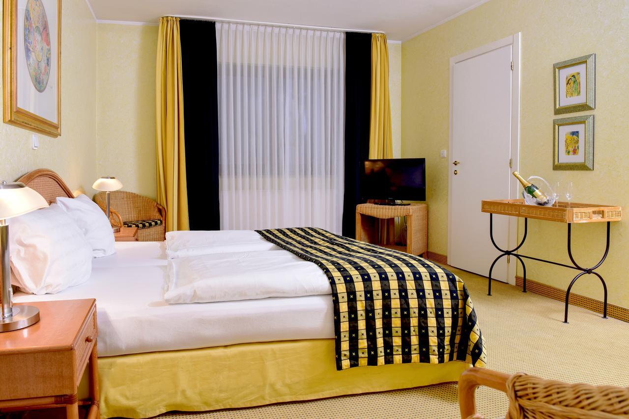 Hotel Altera Pars Kolonia Zewnętrze zdjęcie