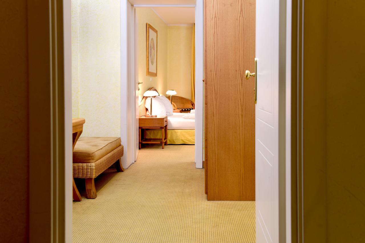 Hotel Altera Pars Kolonia Zewnętrze zdjęcie
