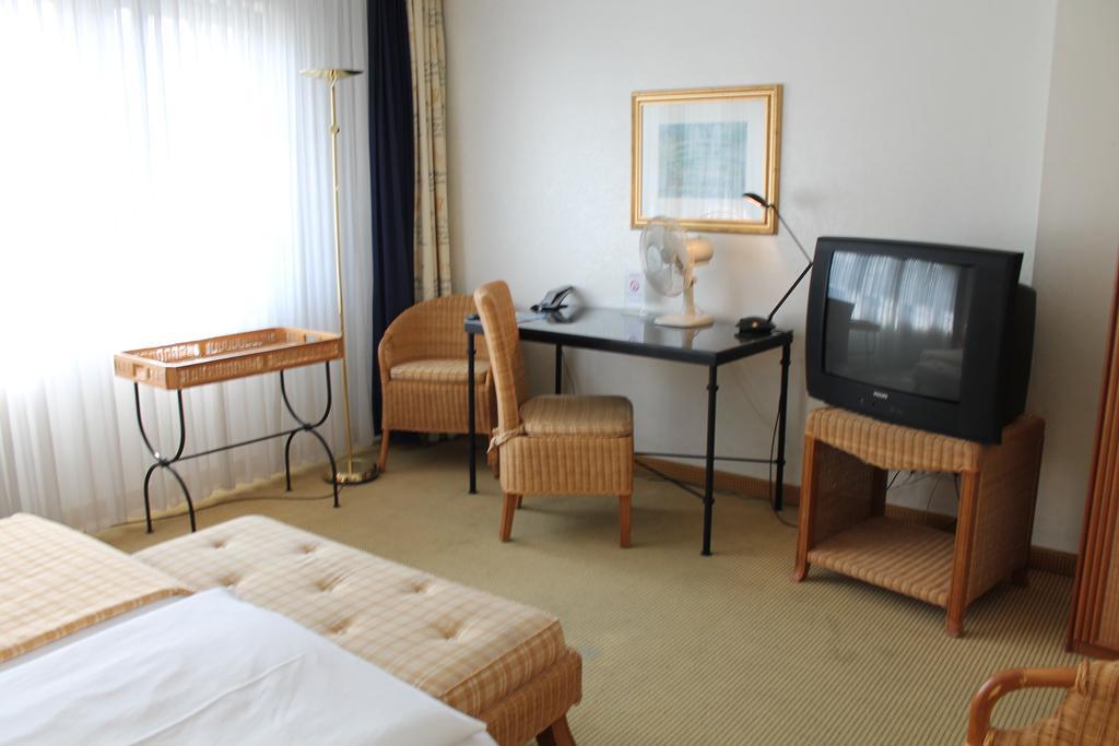 Hotel Altera Pars Kolonia Zewnętrze zdjęcie